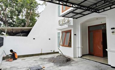 Disewakan Rumah Dukuh Kupang dekat Pakis Kembang Kuning Dukuh Pakis
