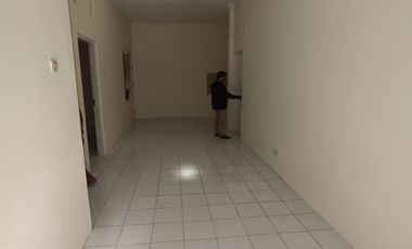 Di Jual Rumah dlm komplek perumahan Timur pasar Colombo condongcatur