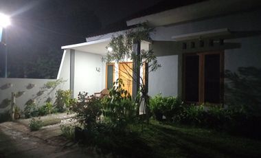 Homestay (Rumah Sewa Harian) hanya 500m ke Umy, Ring Road Selatan