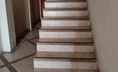 Casa multifamiliar con local comercial en  Machala