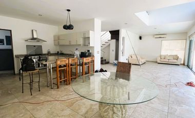 Casa en Renta en Paraíso Country Club Cuernavaca Morelos.