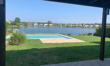 Alquiler temporario enero, Casa Al Lago, 6 ambientes, Pileta, San Agustín, Villanueva, Tigre.