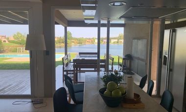 Alquiler temporario enero, Casa Al Lago, 6 ambientes, Pileta, San Agustín, Villanueva, Tigre.