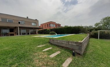 Alquiler temporario enero, Casa Al Lago, 6 ambientes, Pileta, San Agustín, Villanueva, Tigre.