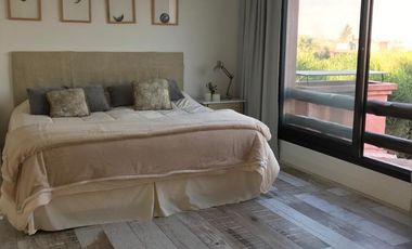 Casa 4 amb.  dep. del  20/12 al 31/01 Al Lago, B. Privado San Agustín, Villanueva