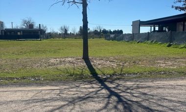 Venta terreno en Club House las Casuarinas Ibarlucea!