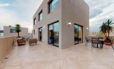 Casa en venta en Querétaro, El Marqués, Zibatá, en piso 1, estilo townhouse