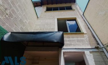 Venta Casa Robledo cerca parque