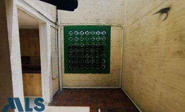 Venta Casa Robledo cerca parque