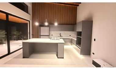 Tu Refugio Campestre en Guarne El Molino – Casa Finca en Venta