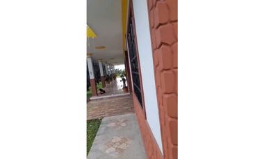 SE VENDE FINCA HOTEL EN QUIMBAYA 3 CUADRAS