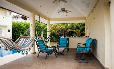 GORGONA / MALIBU LAKES / 750M2 / 6 HABITACION / 2 PARKING / AMOBLADO