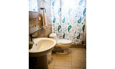 GORGONA / MALIBU LAKES / 750M2 / 6 HABITACION / 2 PARKING / AMOBLADO