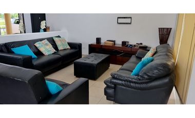 GORGONA / MALIBU LAKES / 750M2 / 6 HABITACION / 2 PARKING / AMOBLADO