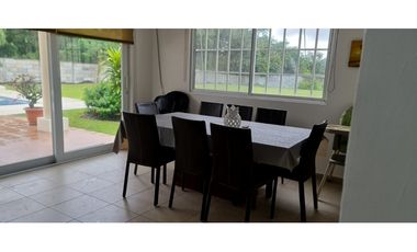 GORGONA / MALIBU LAKES / 750M2 / 6 HABITACION / 2 PARKING / AMOBLADO