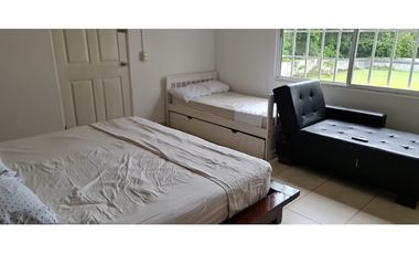 GORGONA / MALIBU LAKES / 750M2 / 6 HABITACION / 2 PARKING / AMOBLADO