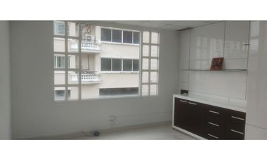 EL DORADO / PLAZA CAMINO DE CRUCES / 165M / 6 OFICINAS / SOBRE VIA