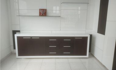 EL DORADO / PLAZA CAMINO DE CRUCES / 165M / 6 OFICINAS / SOBRE VIA