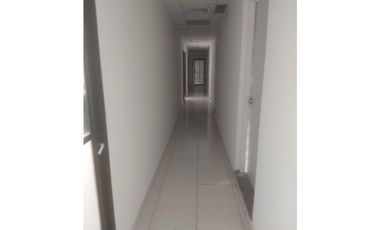 EL DORADO / PLAZA CAMINO DE CRUCES / 165M / 6 OFICINAS / SOBRE VIA