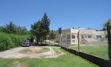 CARLOS PAZ CORDOBA VENDO CASA CON COSTA AL LAGO