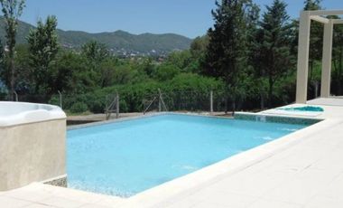 CARLOS PAZ CORDOBA VENDO CASA CON COSTA AL LAGO