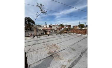 PARIS 2950, entre Santiago y Asunción, Isidro Casanova