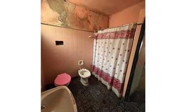 PARIS 2950, entre Santiago y Asunción, Isidro Casanova