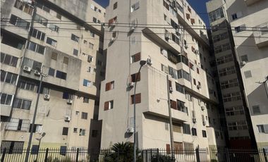 VENTA DEPTO 4 AMB CON BALCON. CHILAVERT 6800. VILLA LUGANO. CABA.