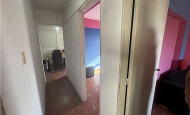 VENTA DEPTO 4 AMB CON BALCON. CHILAVERT 6800. VILLA LUGANO. CABA.