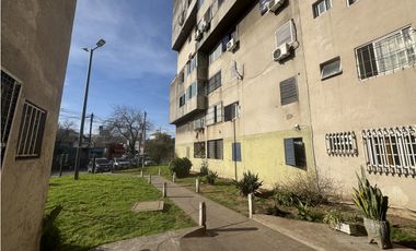 VENTA DEPTO 4 AMB CON BALCON. CHILAVERT 6800. VILLA LUGANO. CABA.