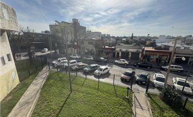 VENTA DEPTO 4 AMB CON BALCON. CHILAVERT 6800. VILLA LUGANO. CABA.