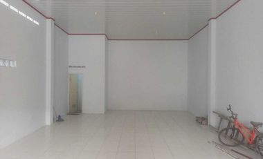 Disewa Kios Gandeng 3 Siap Pakai Lokasi Strategis di Pinggir Jl Raya