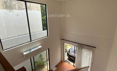 Jual Rumah Cakep Siap Huni 2 LT Di Cimandiri Sektor 6 dekat Lotte Mall