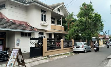 Rumah 2 Lantai Lokasi Strategis di Tengah Kota Cianjur