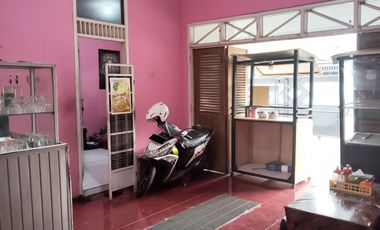 Rumah 2 Lantai Lokasi Strategis di Tengah Kota Cianjur