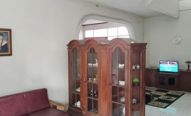 Rumah 2 Lantai Lokasi Strategis di Tengah Kota Cianjur