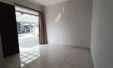 Rumah baru semi furnish batununggal bandung
