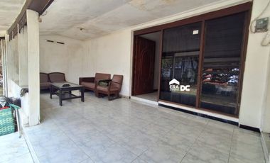 Rumah Heritage Halaman Luas di Kawasan Komersil Sunan Muria Kudus