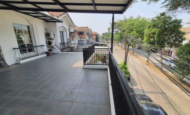 SEWA - Rumah di Nusaloka BSD