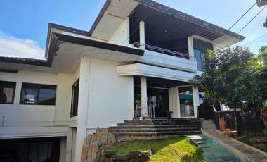 Rumah Luas Ada 4 Unit Paviliun Bisa Untuk Kost Dekat UKSW Diponegoro