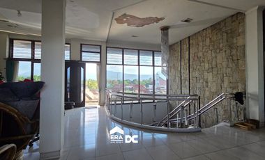 Rumah Luas Ada 4 Unit Paviliun Bisa Untuk Kost Dekat UKSW Diponegoro