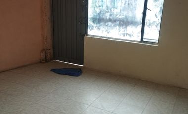 Casa Esquinera Con Amplio Lote Y Proyección De Construcción En Sibaté – Barrio La Paz