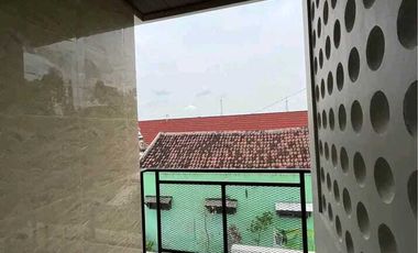 Brand New 2-Storey Modern House in Karangasem, Solo – Move-In Ready!