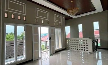 Brand New 2-Storey Modern House in Karangasem, Solo – Move-In Ready!