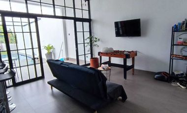 RUMAH MEWAH DI JL GODEAN KM 7