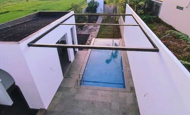 RUMAH MEWAH DI JL GODEAN KM 7