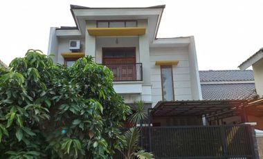 JUAL CEPAT BU Banjar Wijaya Cipondoh Tangerang Rumah 2 Lantai SHM 2,35 M Nego