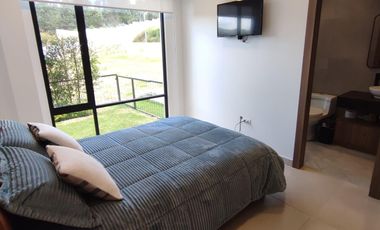 VENTA CASA, 3 DORMITORIOS / ESTUDIO, NAYON, EN URBANIZACIÓN