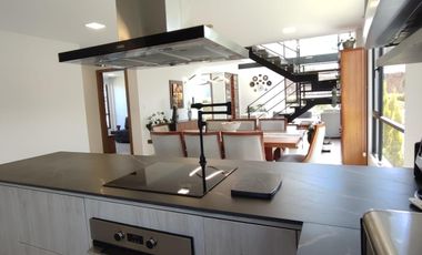 VENTA CASA, 3 DORMITORIOS / ESTUDIO, NAYON, EN URBANIZACIÓN