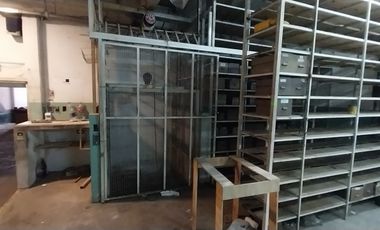 ALQUILER Depósito 900 m2 !!!